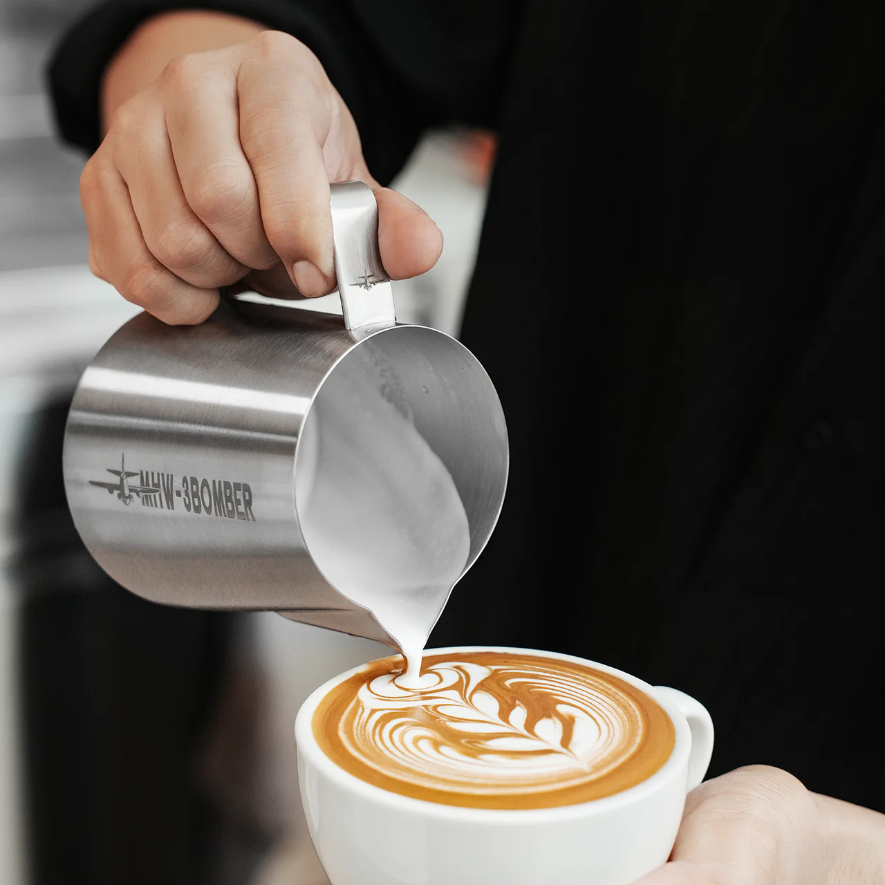 MHW-3BOMBER Latte Art Pitcher 5.0 Glossy Grey - Image 2