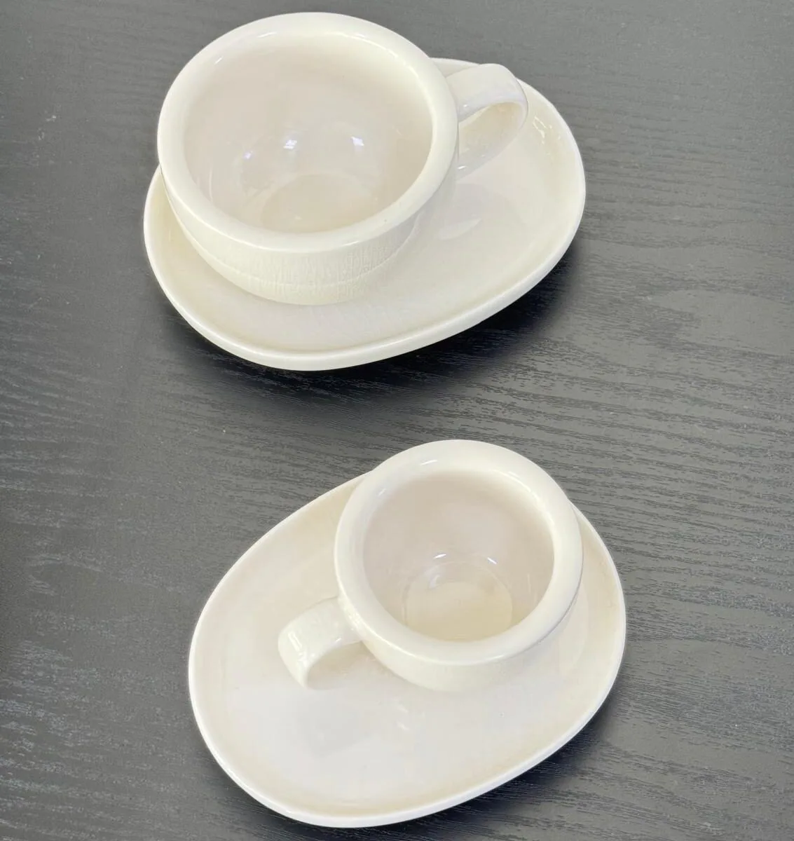 Egg Shaped Cup and Saucer Small 220ml (flat white) White/Black Color